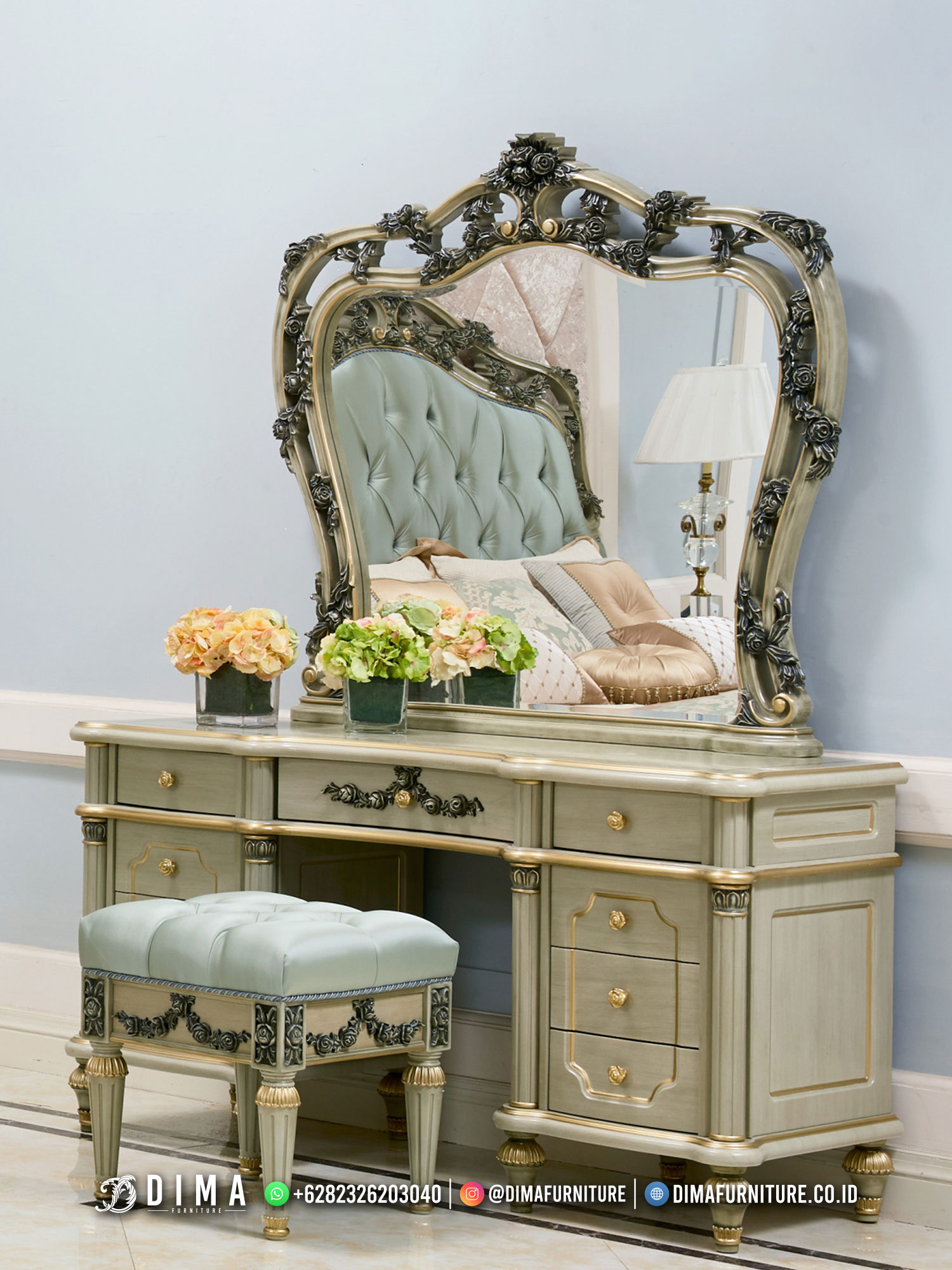 Meja Rias Mewah Terbaru Jepara Luxury Carving Classy Furniture BT-1518