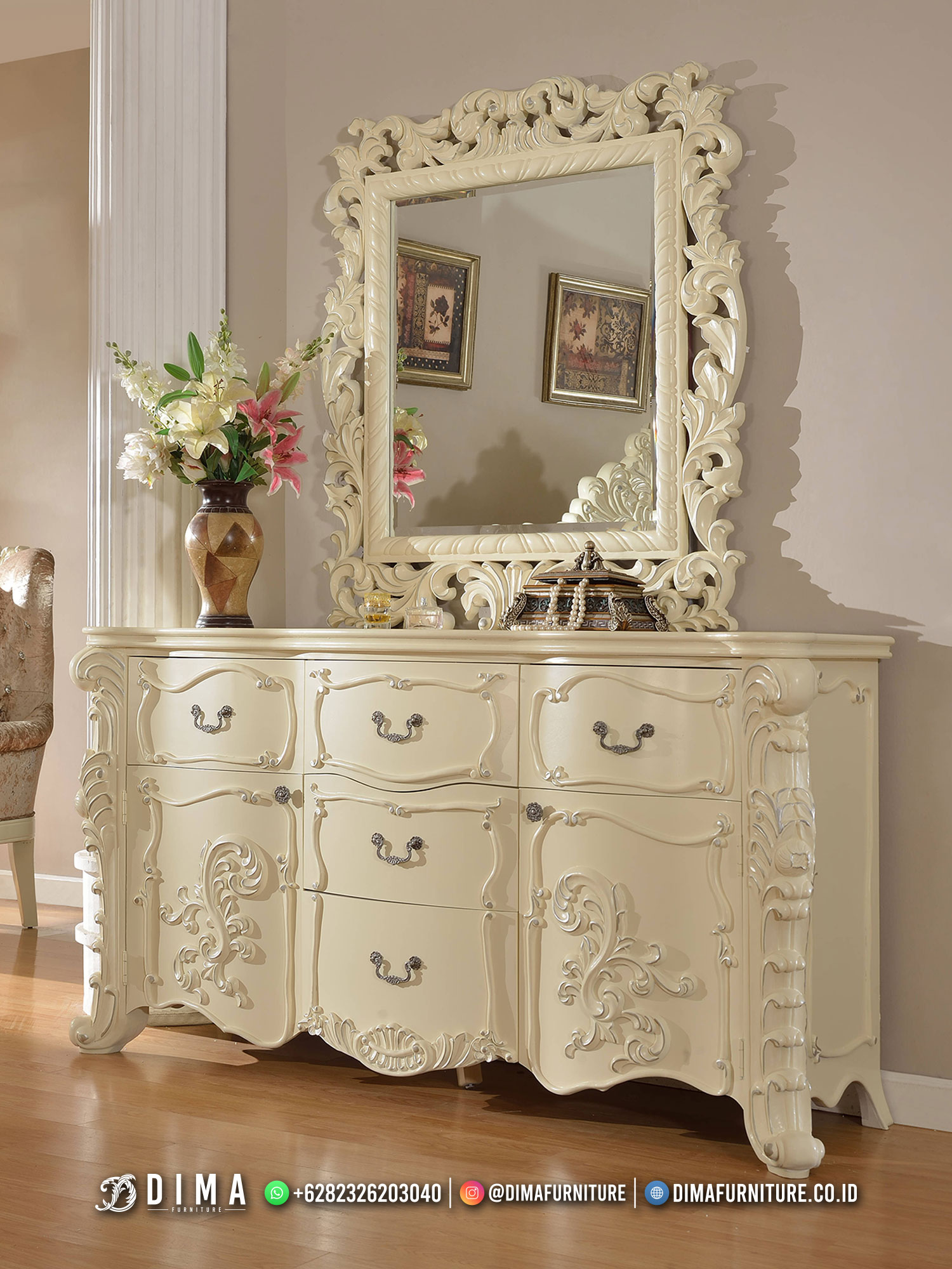 Furniture Shabby Meja Konsol Mewah Antik White Duco Hachi BT-1722