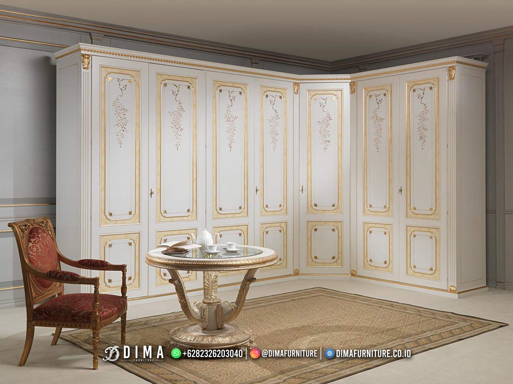 Lemari Pakaian Mewah Sudut Ruangan Luxury Furniture BT-1794