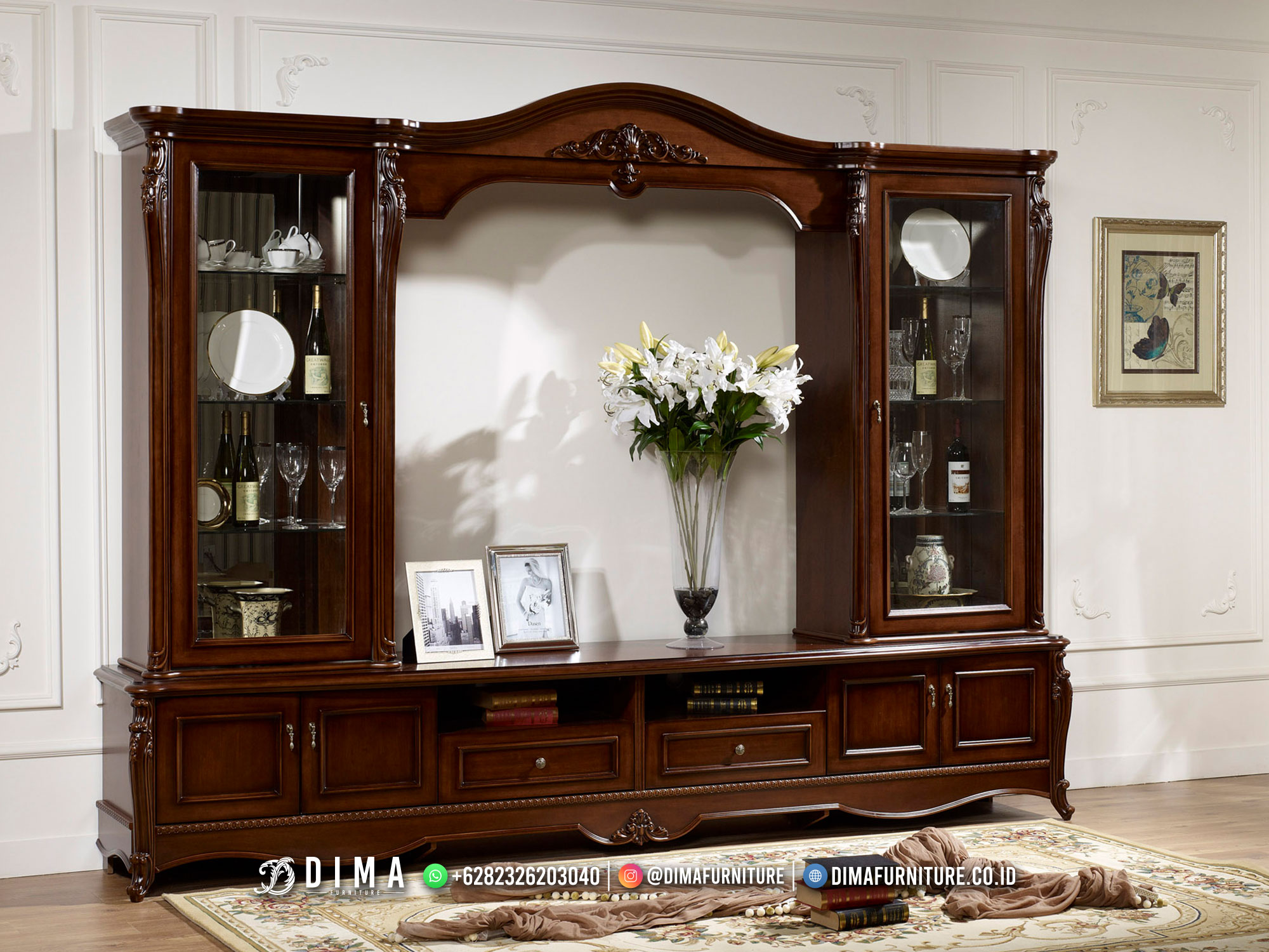 Meja TV Mewah Ruang Tamu Elegant Style Furnish BT2302