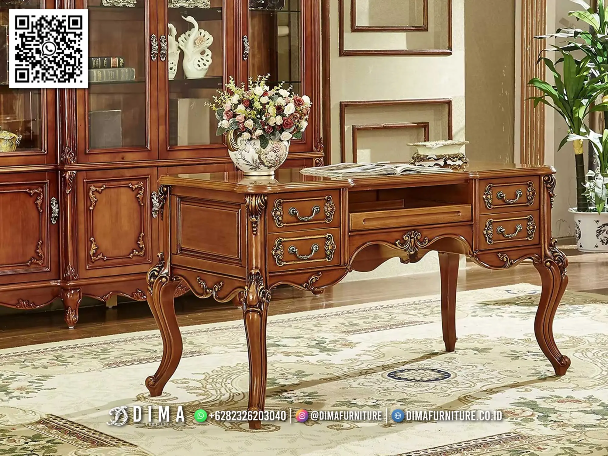 Meja Kantor Kayu Klasik – Elegant Office Style 84BT Meja Kantor Kayu Klasik – Elegant Office Style 84BT