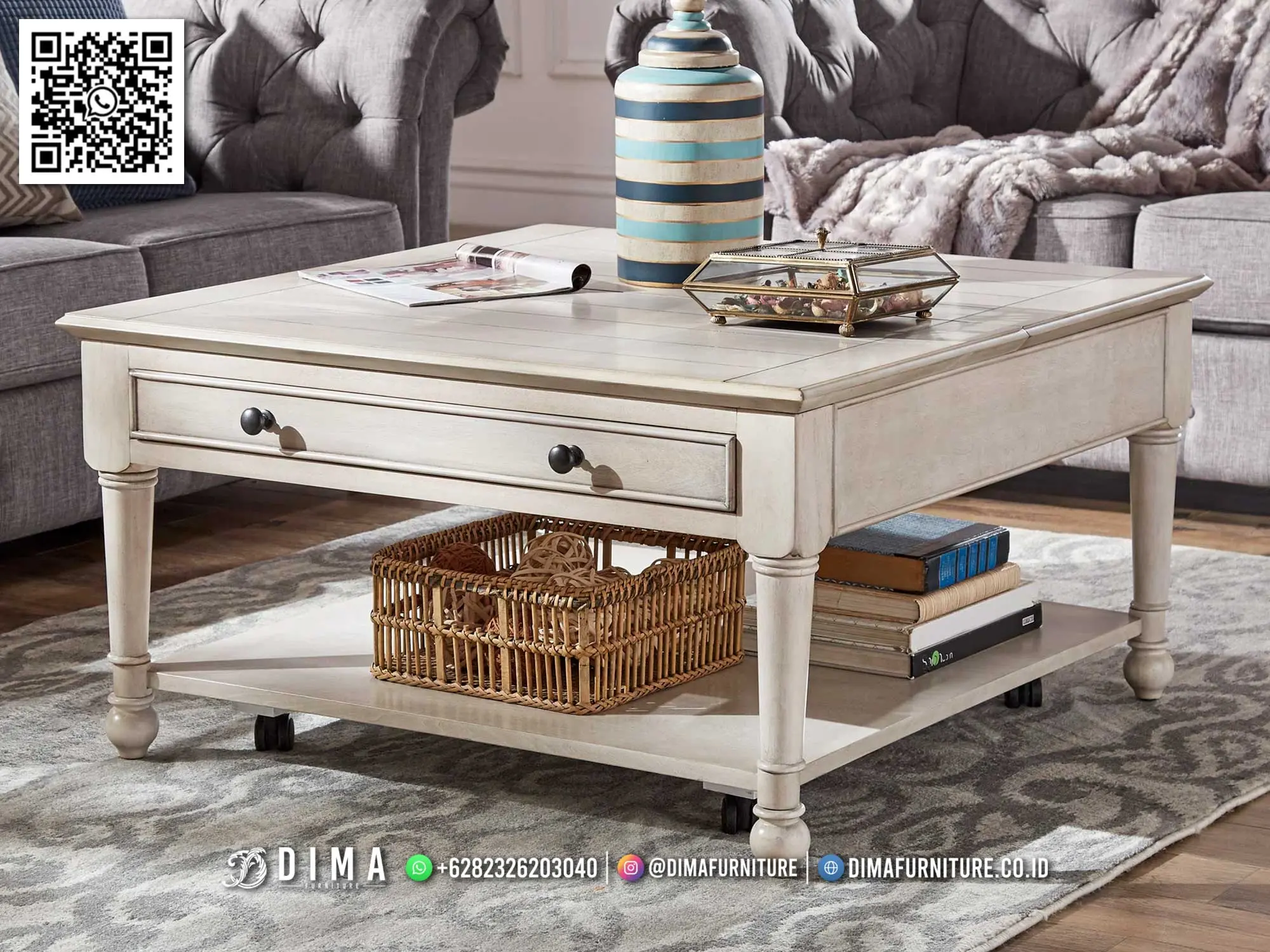 Meja Tamu Klasik Dima Elegan Kayu Solid Jepara 79BT Meja Tamu Klasik Dima Elegan Kayu Solid Jepara 79BT