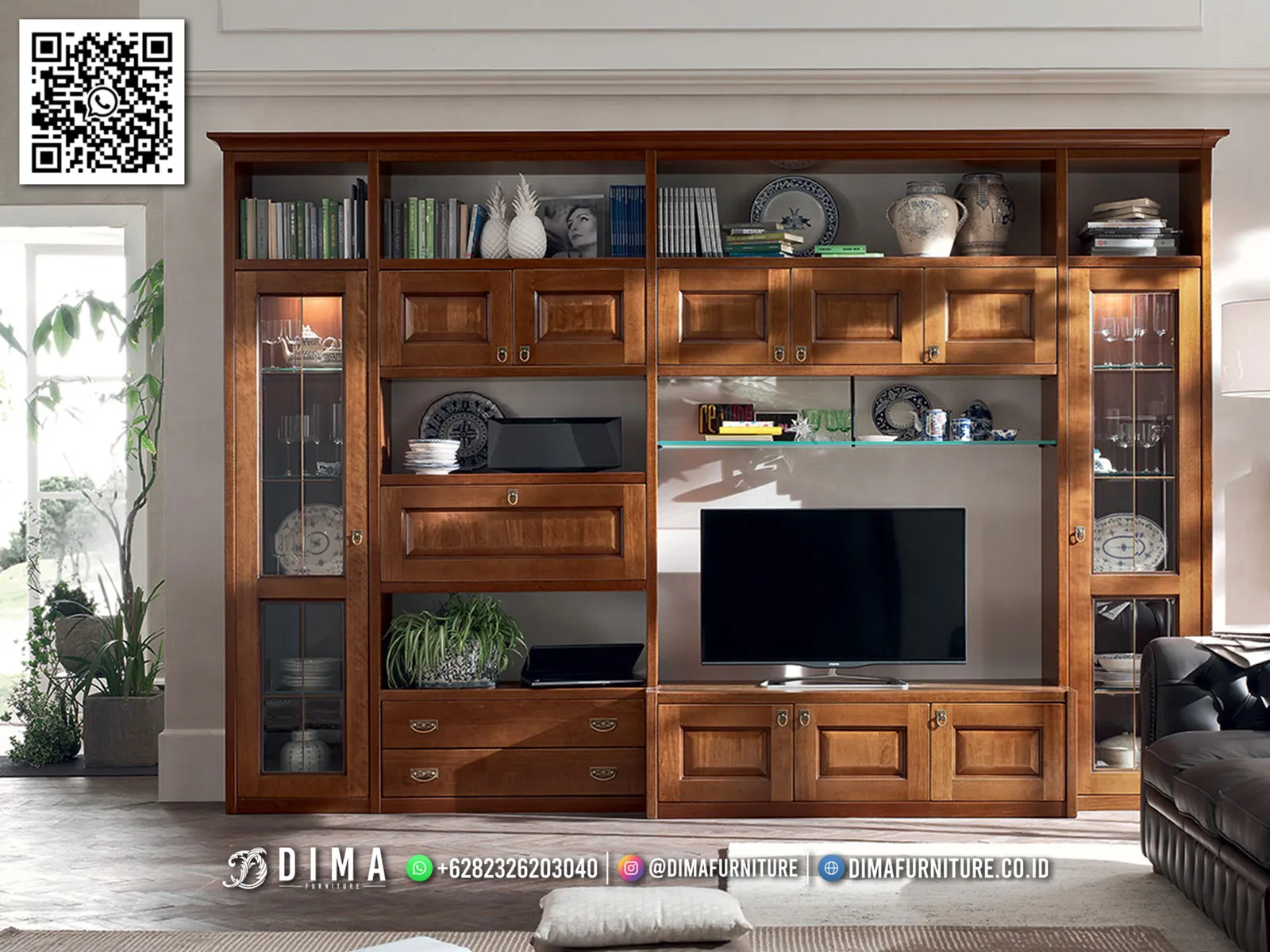 Bufet TV Jati Ravenwood Royale Wall Unit Mewah 119BT Bufet TV Jati Ravenwood Royale Wall Unit Mewah 119BT